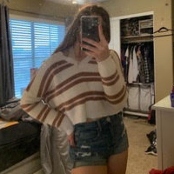 LA Hearts Stripe V-Neck Pullover Sweater - Picture 2 of 4